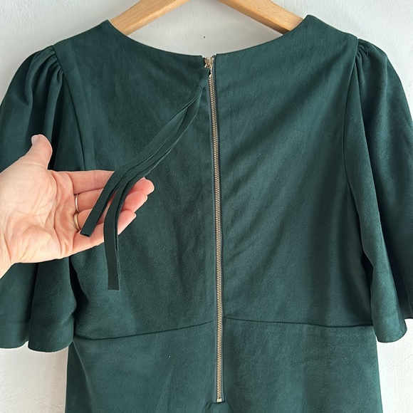 Zara faux suede dress in emerald green, women’s small. Mini dress, cape sleeves - Picture 4 of 9